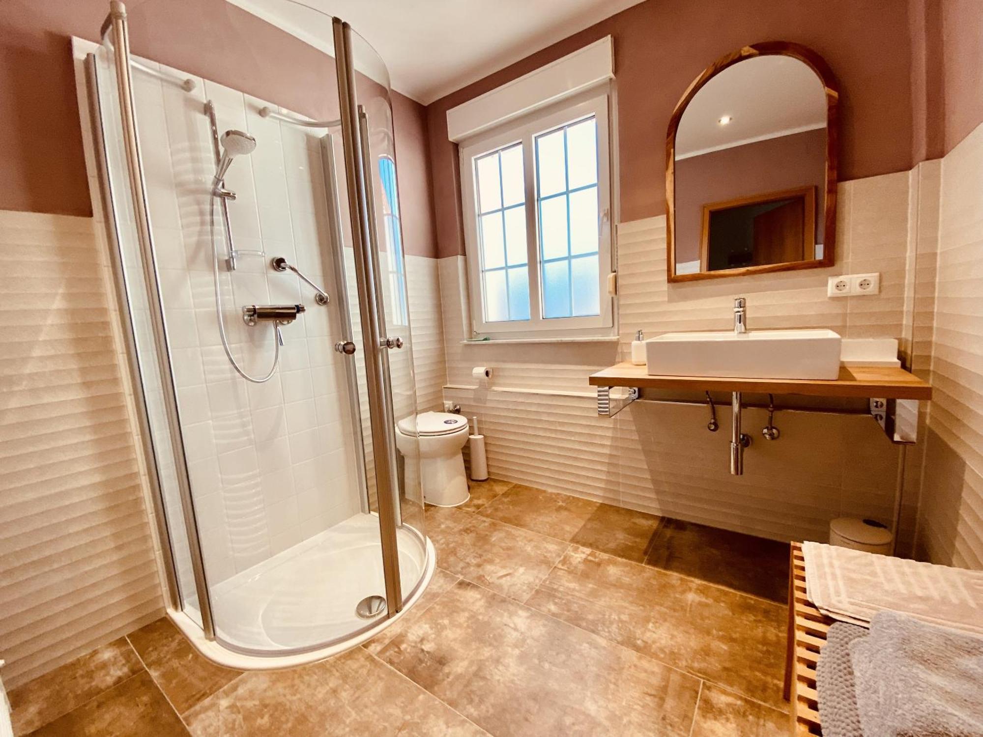 Casa Rehse I Stilvolles Apartment I 24H-Self-Check-In I Kostenlos Parken & Wlan I 55-Zoll-Smart&Kabel-Tv I Oepnv Erfurt Eksteriør billede